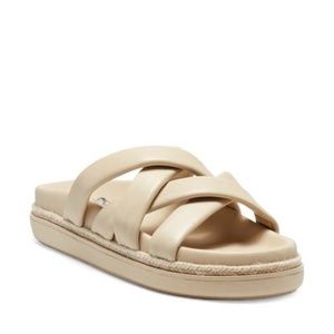 NIB VINCE CAMUTO Chavelle Platform Slide Sandal
